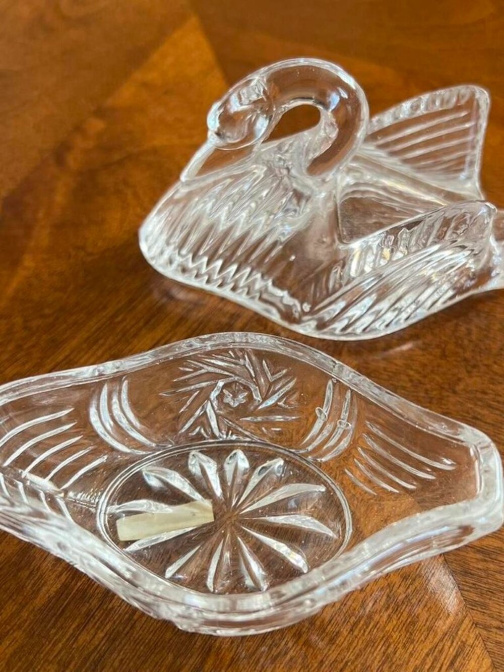 Clear Cut Glass Swan Trinket Box - Picture 3 of 3